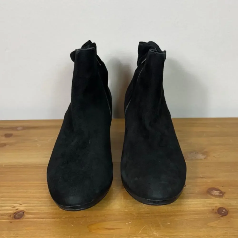 Munro Alfie Bootie in Black Suede Women's Size 10